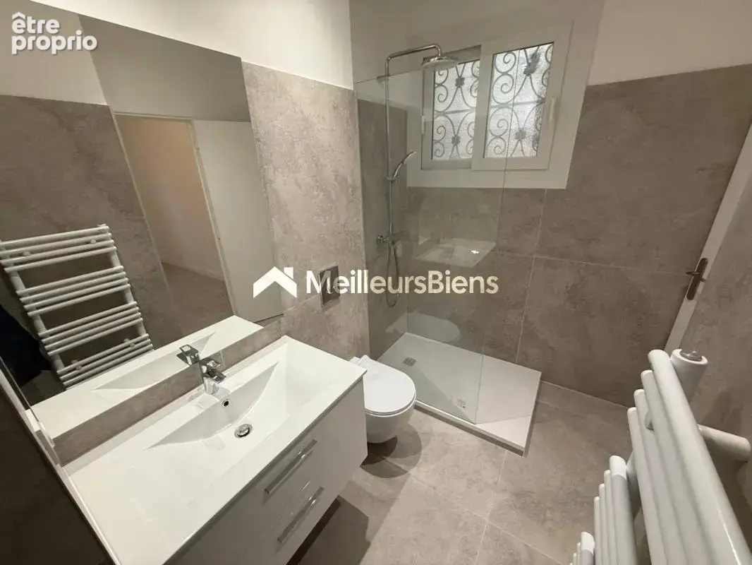 Cannes-Maréchal Juin : 3-4 pièces rénové atypique, jardin et terrasse - photo 13