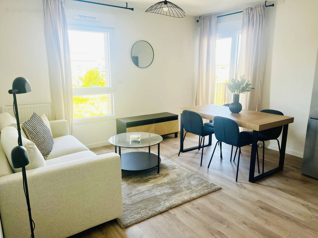 Appartement à FLEURY-SUR-ORNE