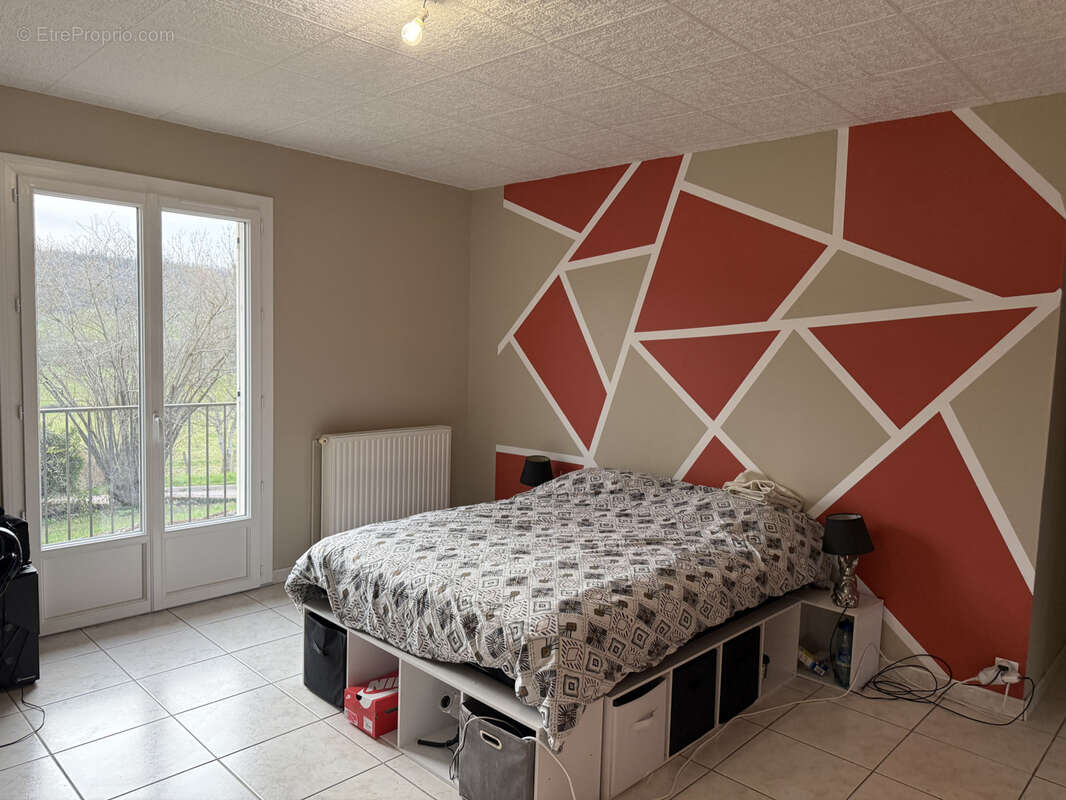 Maison à SAINT-GERMAIN-LES-SENAILLY