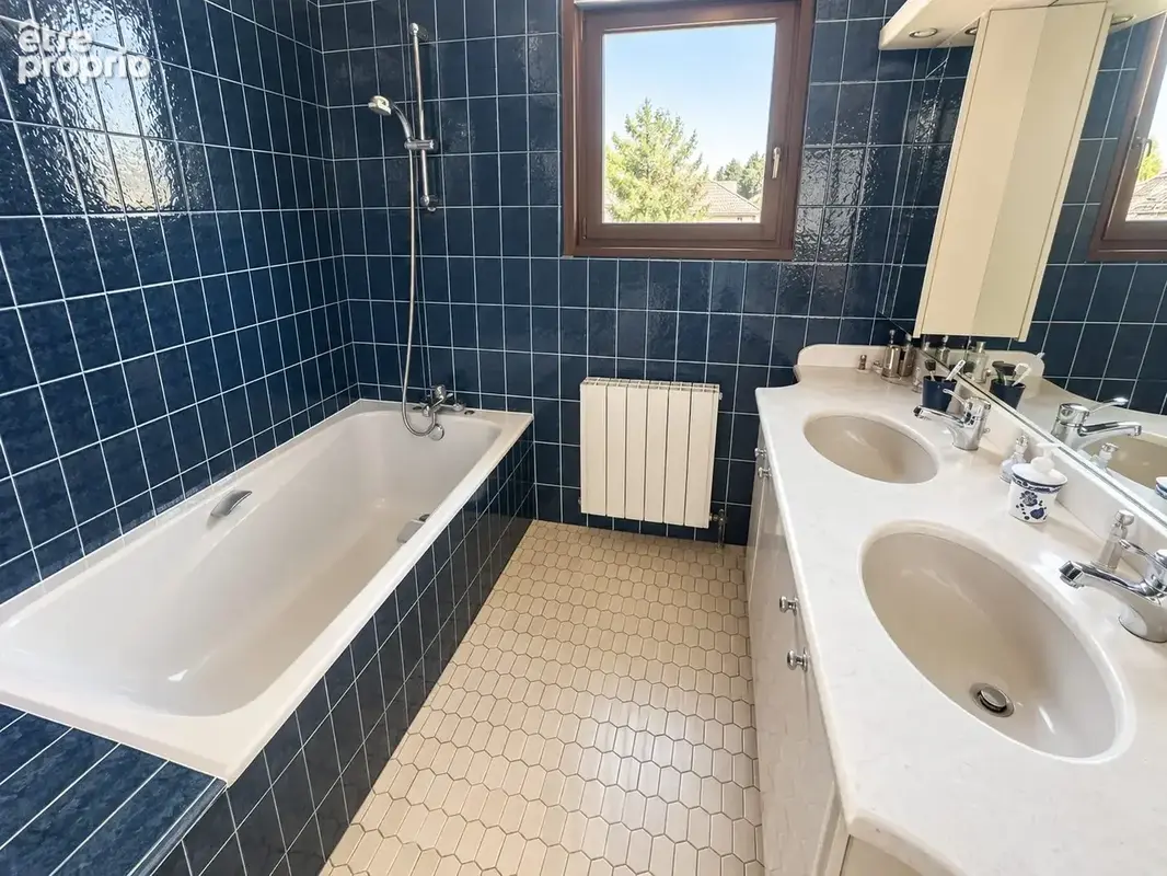 Maison 6 pièces 133 m² à vendre à Meyzieu (69330) - photo 9