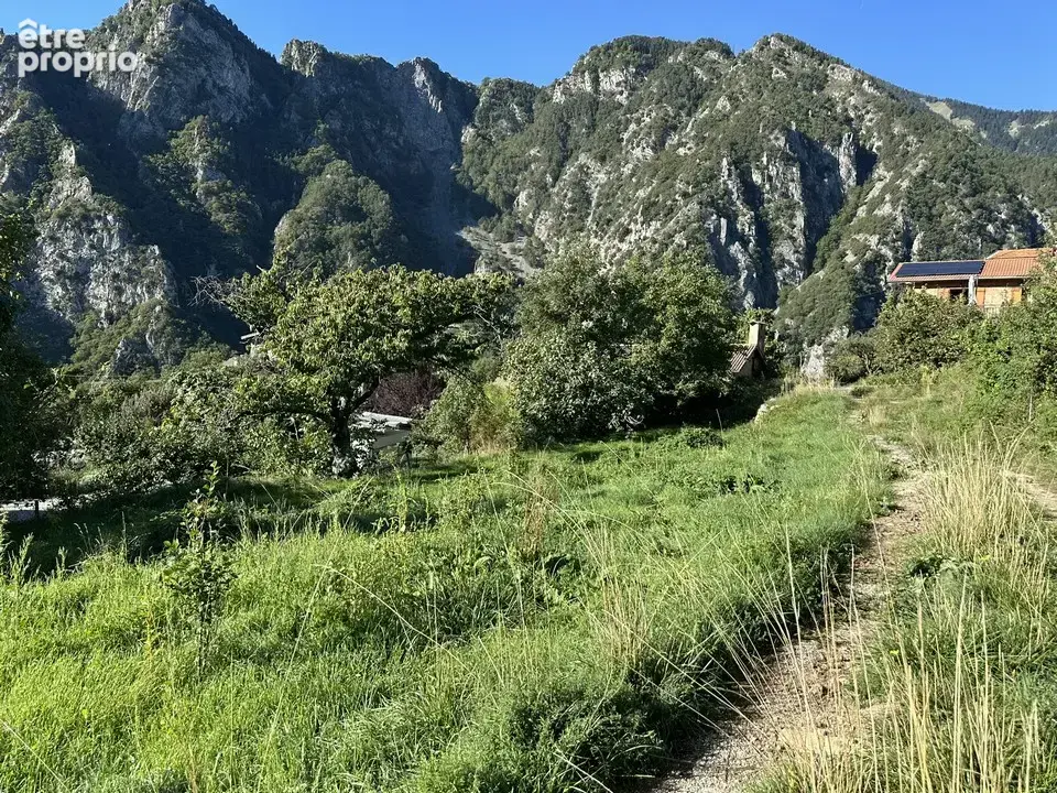 Beau terrain non constructible de 4138 m2 - photo 6