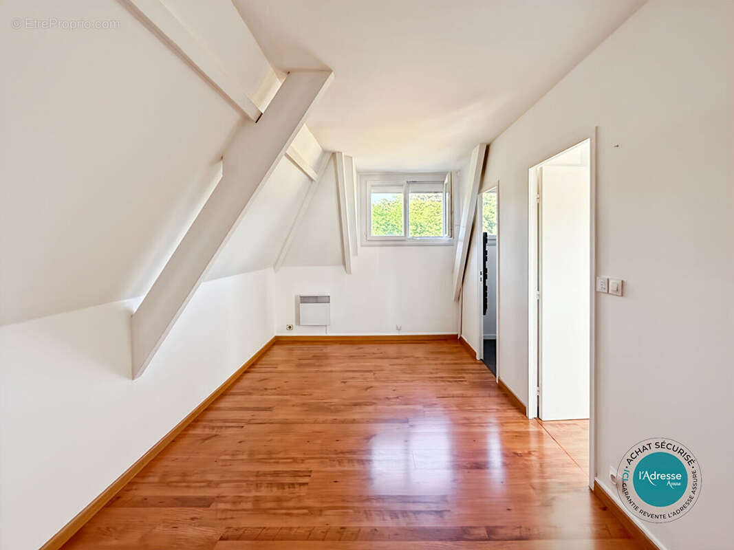 Appartement à NOISY-SUR-ECOLE