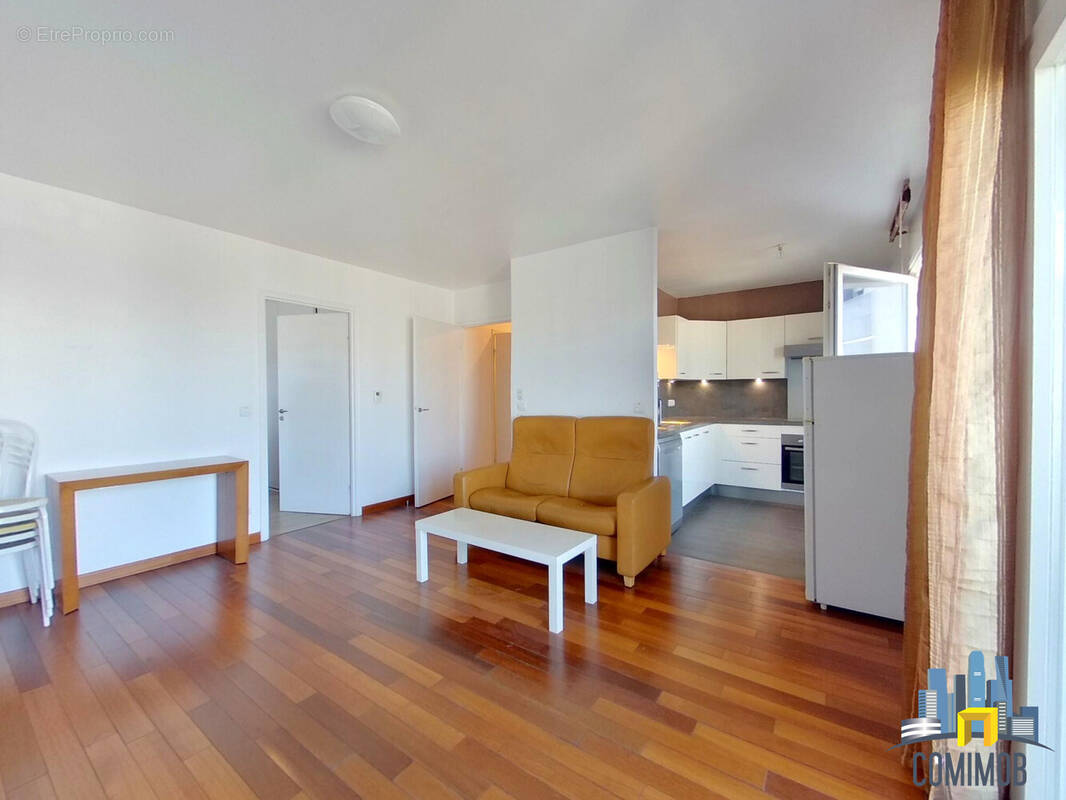 Appartement à PARIS-19E