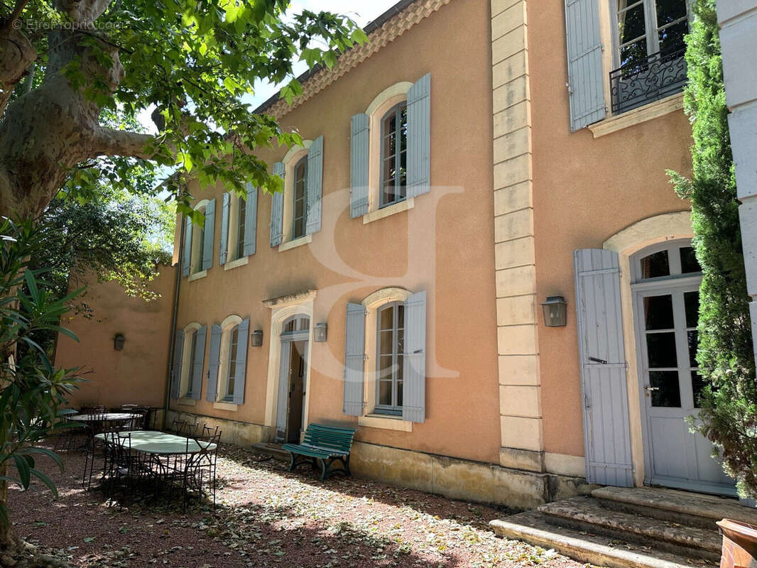 Maison à VAISON-LA-ROMAINE