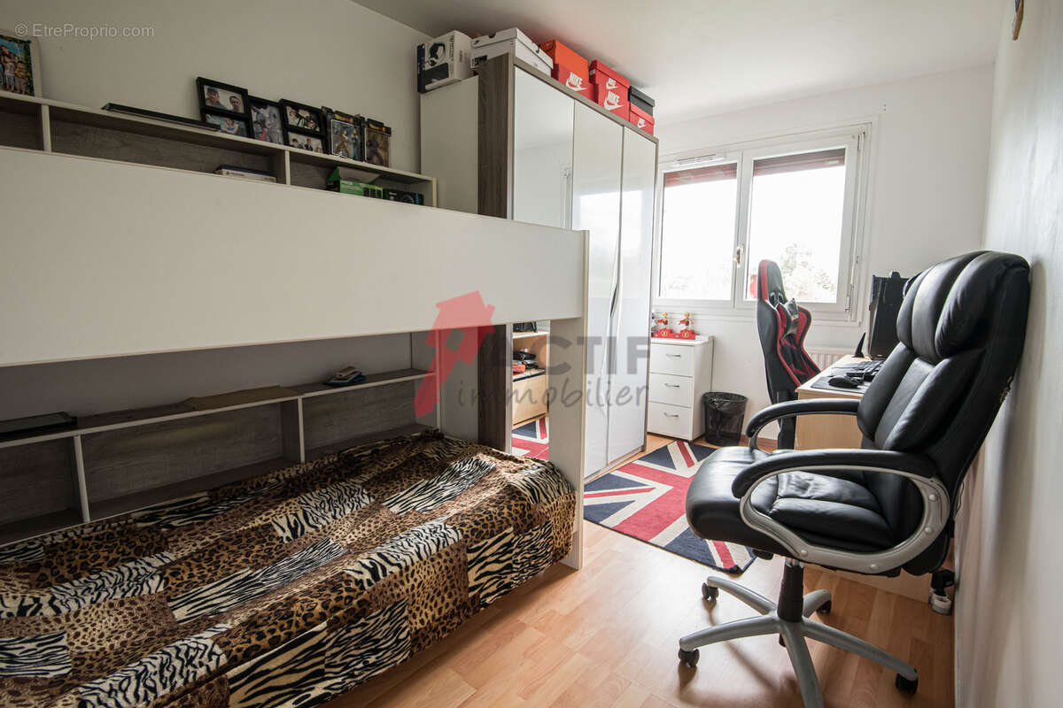 Maison à COURCOURONNES