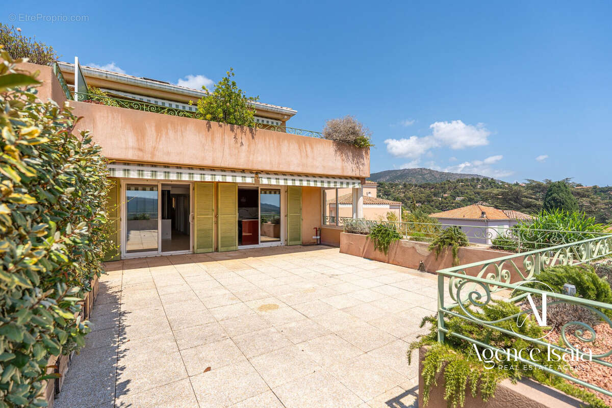 Appartement 85 m² à Bormes-Les-Mimosas  - photo 4