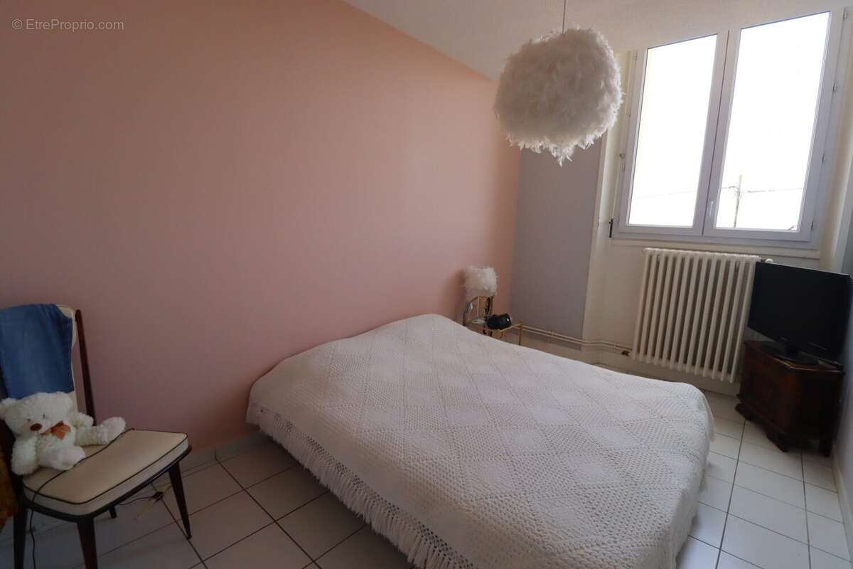 Appartement 111 m² à La Cote-Saint-Andre  - photo 5
