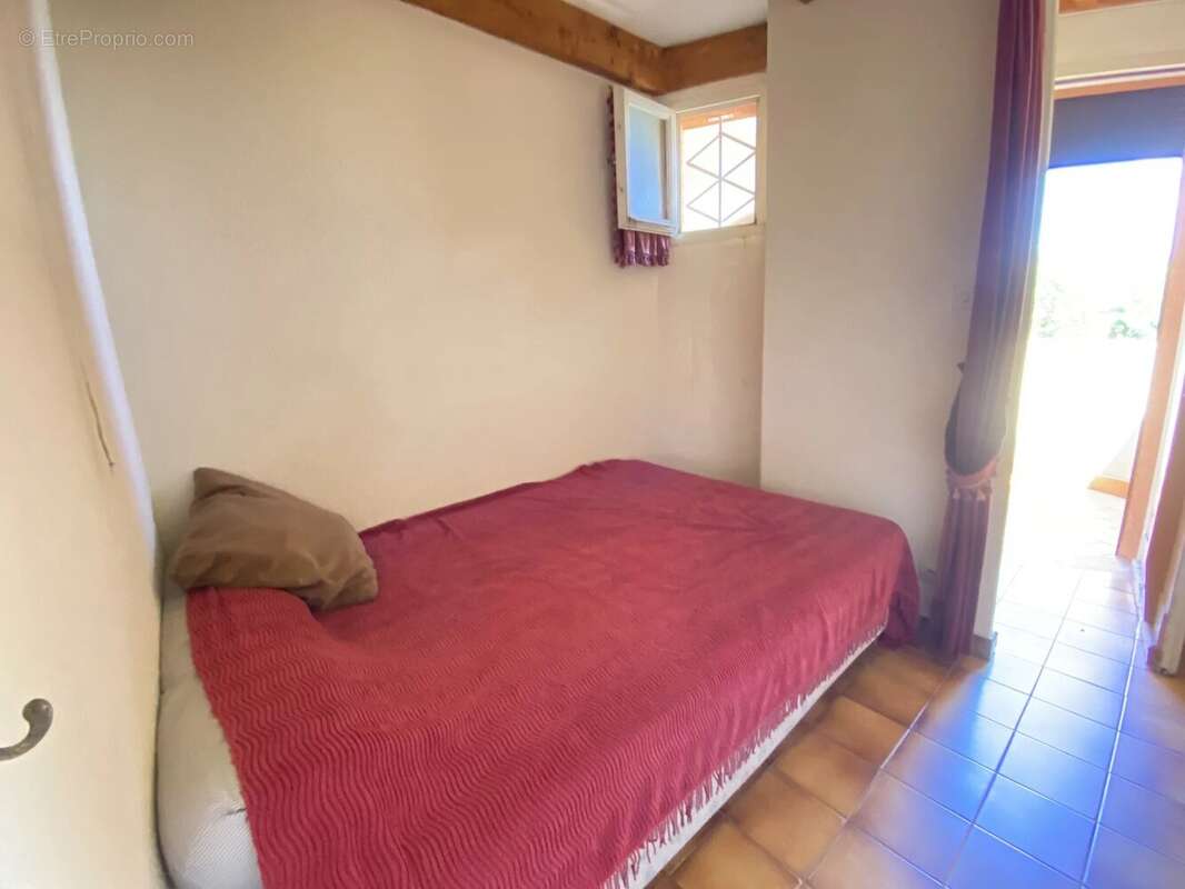 Appartement à LA LONDE-LES-MAURES