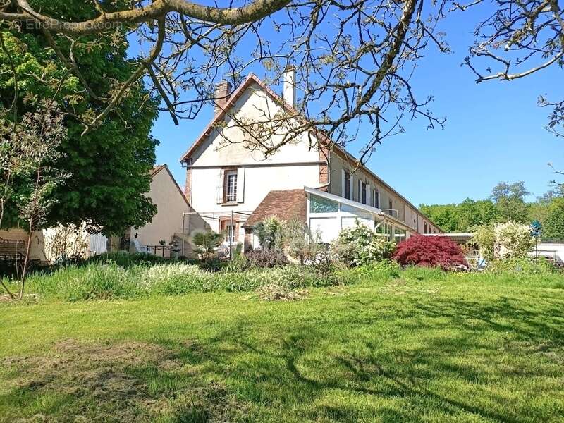 Maison à VILLECHETIVE