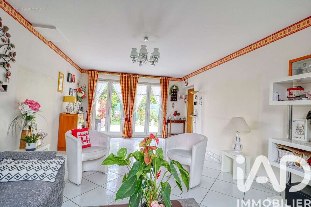 Photo 4 - Maison à TAVERNY