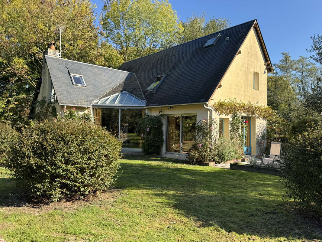 Maison à EQUEMAUVILLE