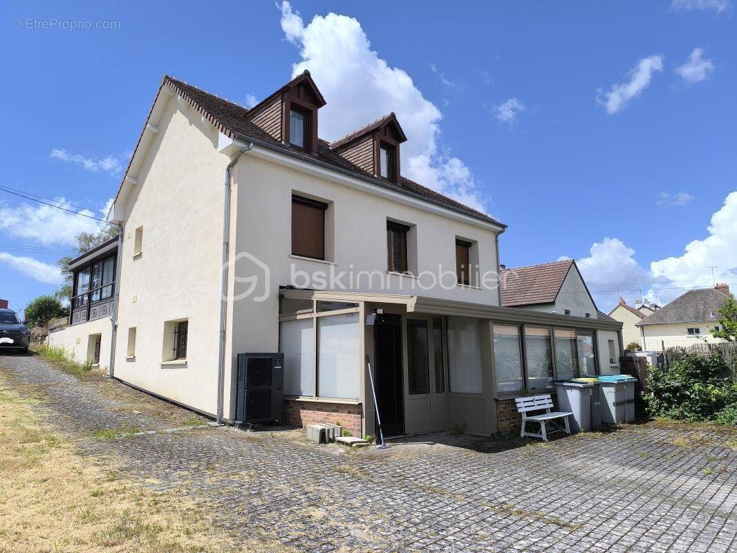 Maison à PARIGNE-L'EVEQUE