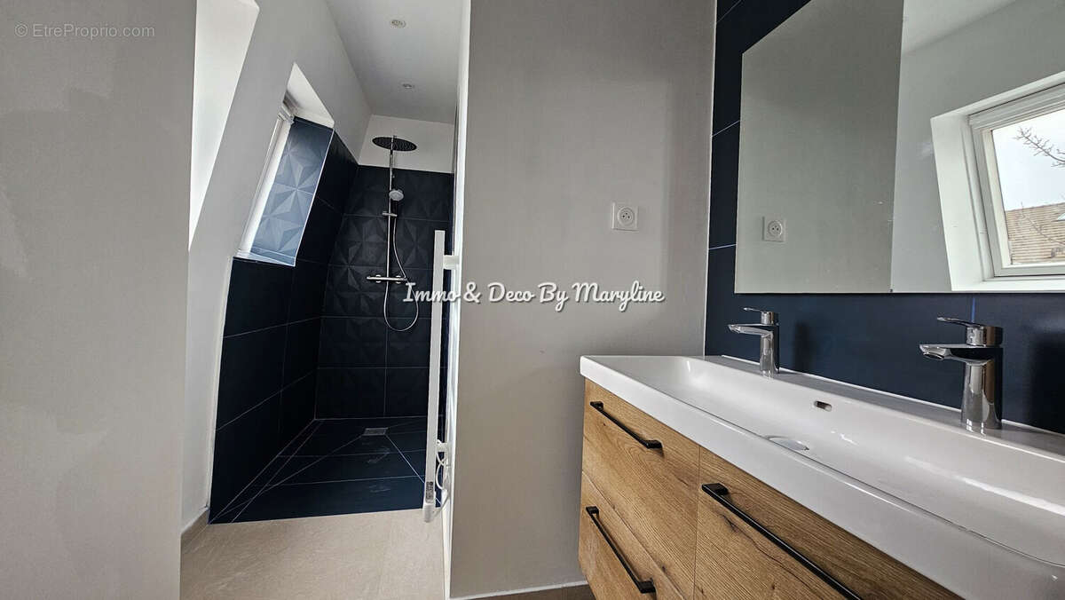 Maison à SAINT-MAUR-DES-FOSSES