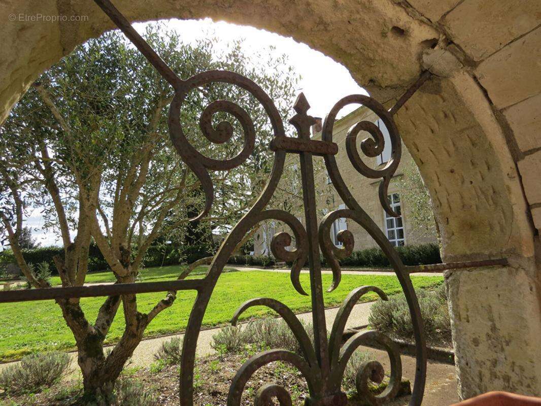 Maison à FONTENAY-LE-COMTE