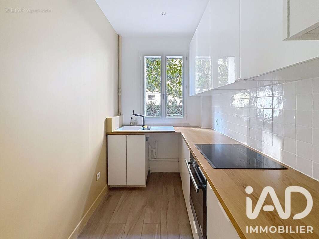 Photo 2 - Appartement à LA GARENNE-COLOMBES