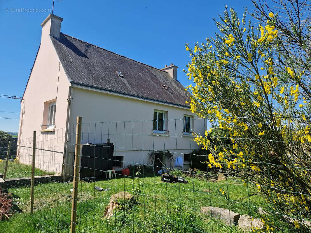 Maison à SEGLIEN