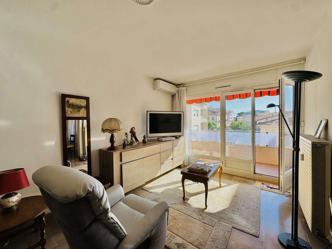 Appartement à HYERES