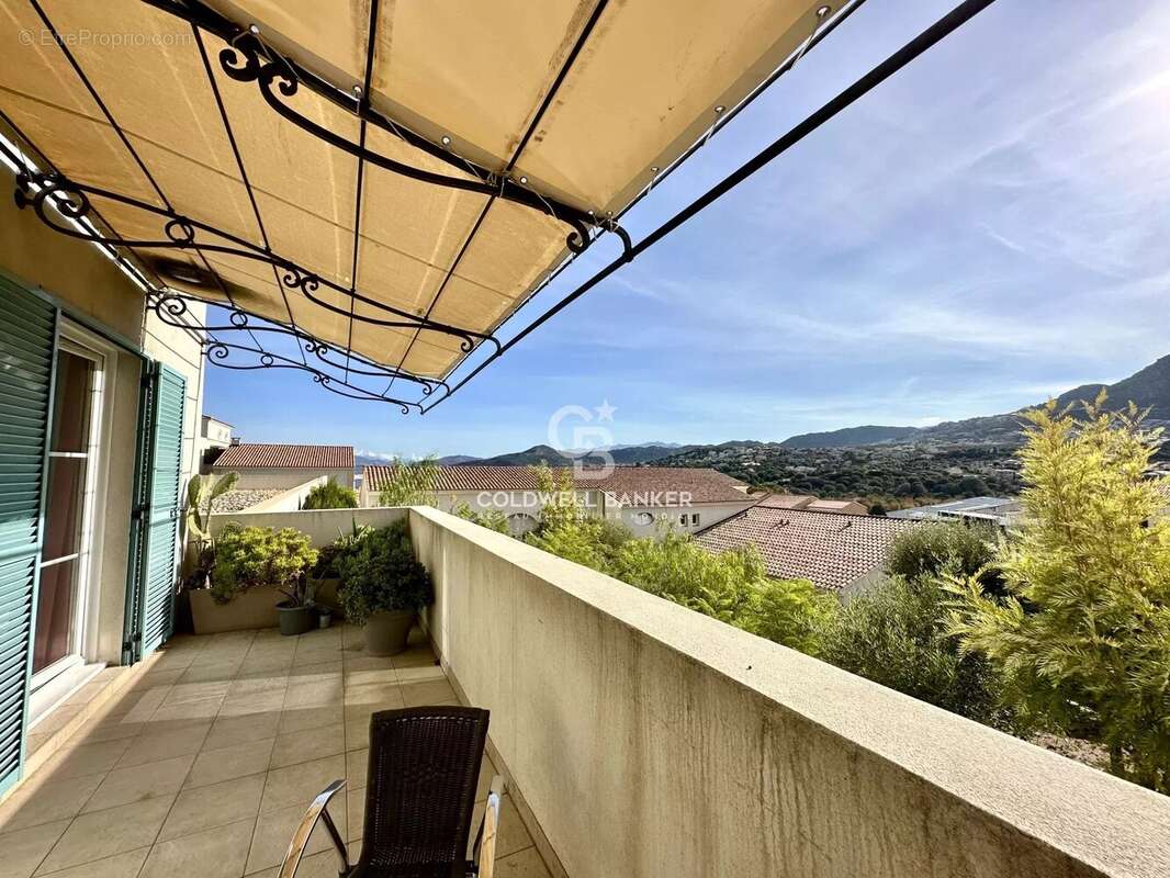 Appartement à L'ILE-ROUSSE