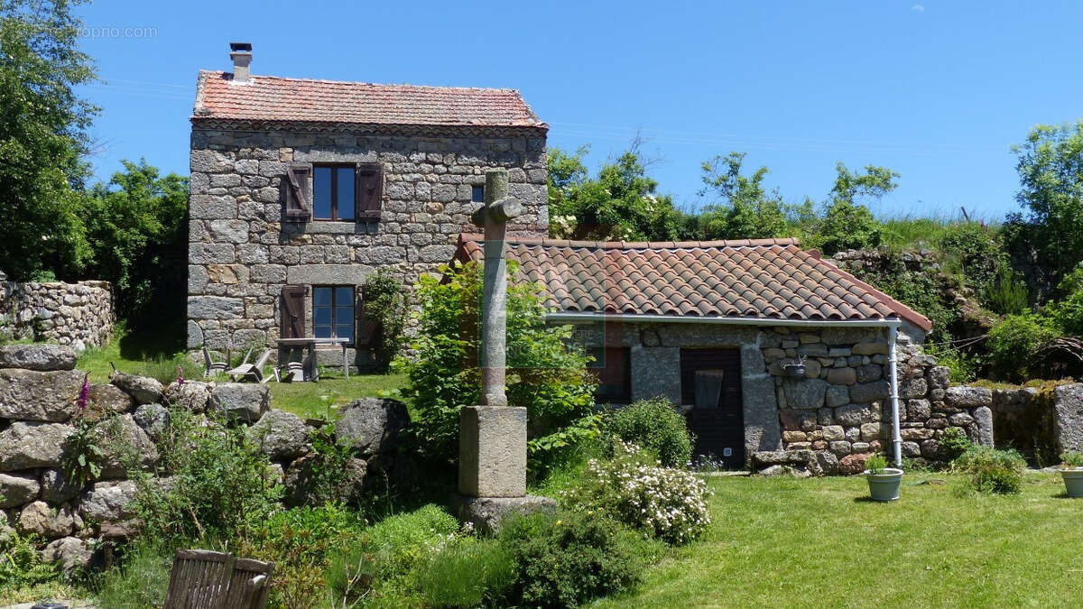 Maison à CHASTANIER