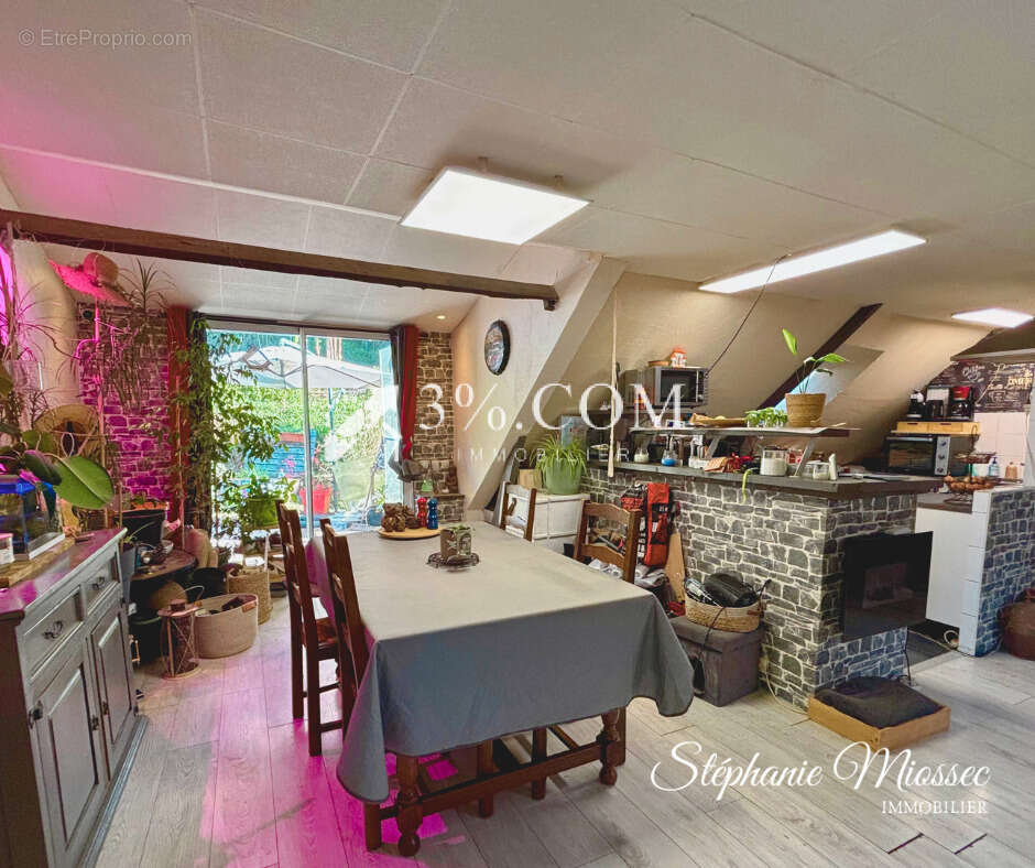 Maison à SAINT-DONAN