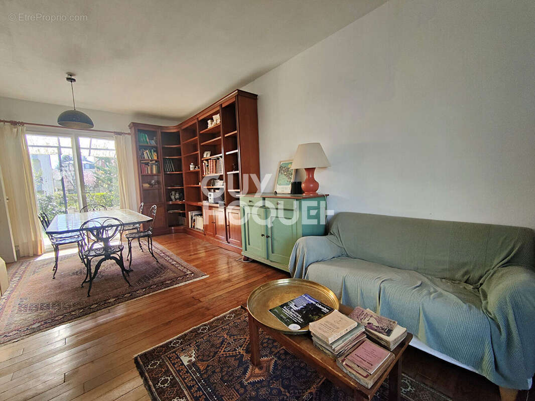 Maison à LA GARENNE-COLOMBES