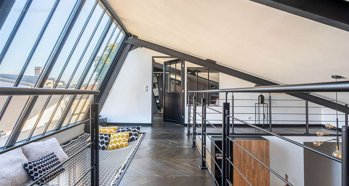 Autre à SAINT-MAUR-DES-FOSSES