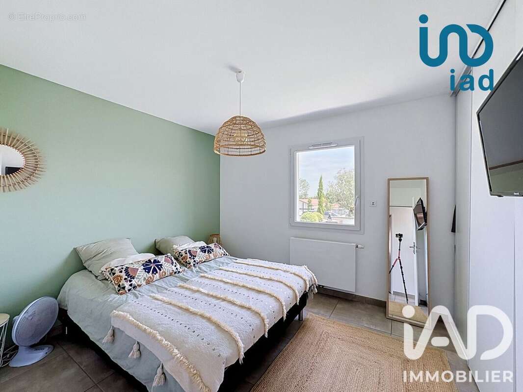 Maison 116 m² à Peaugres  - photo 7