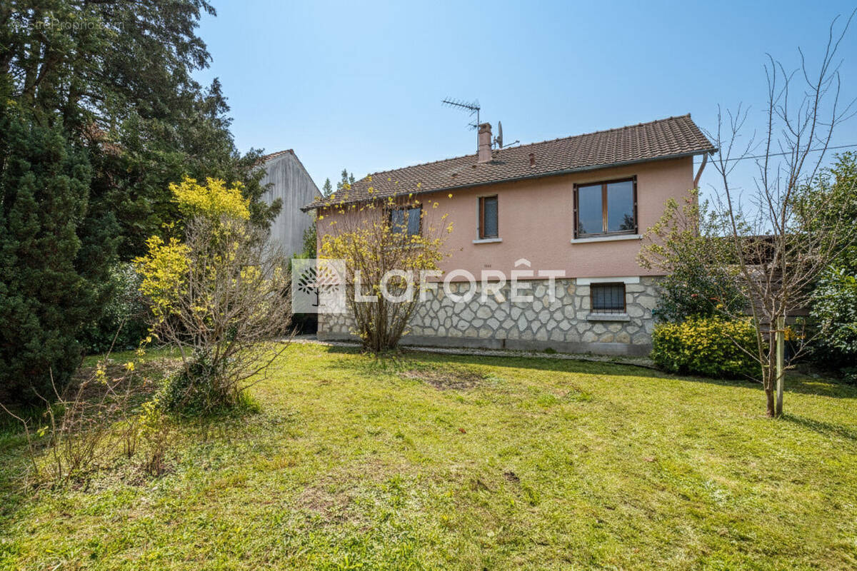 Maison à ROISSY-EN-BRIE