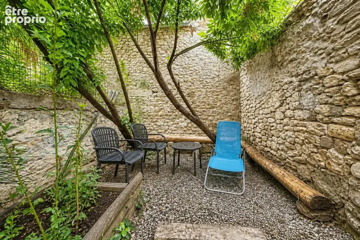 Maison de ville de 84 m² vendue louée avec cour privative à Provins - photo 17