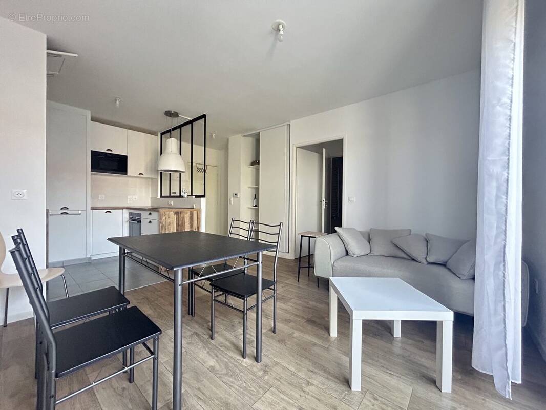 Appartement à BOIS-D'ARCY