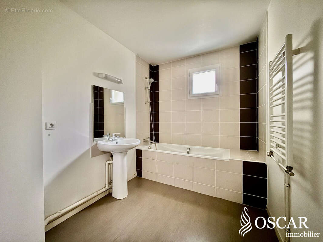 Appartement à LA CHAPELLE-SUR-ERDRE