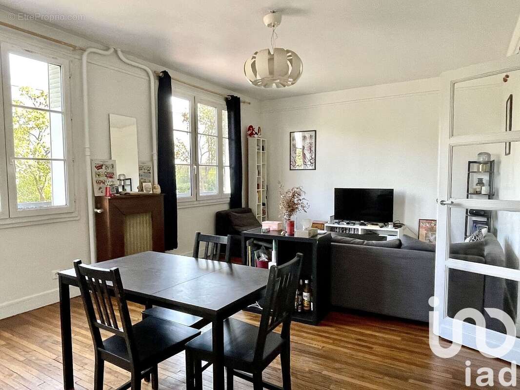 Photo 3 - Appartement à ISSY-LES-MOULINEAUX