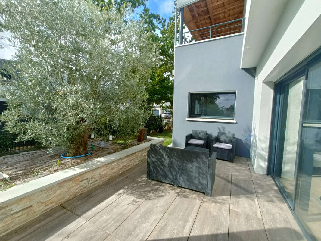 Maison à NOYAL-CHATILLON-SUR-SEICHE