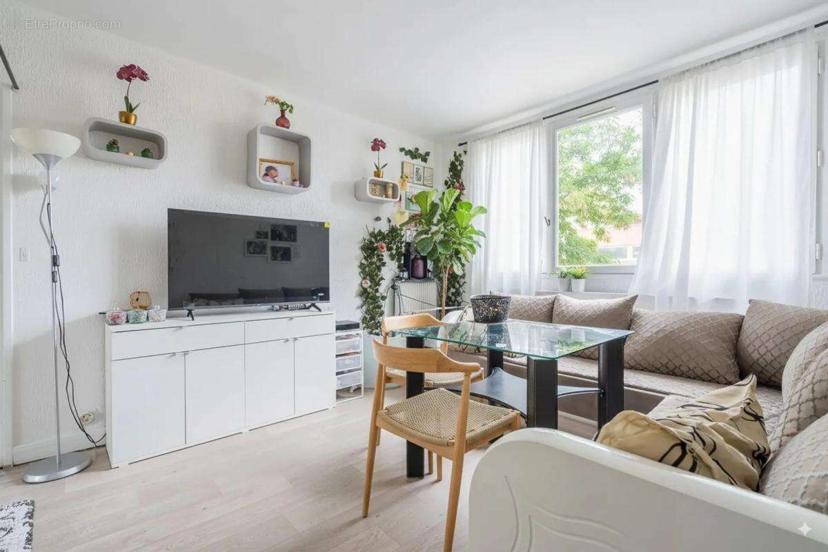 Appartement à BONDY