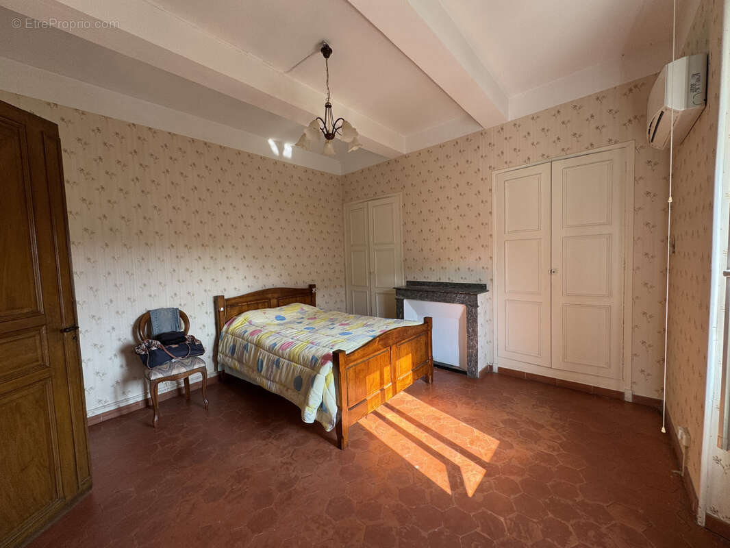 Maison à COURSAN