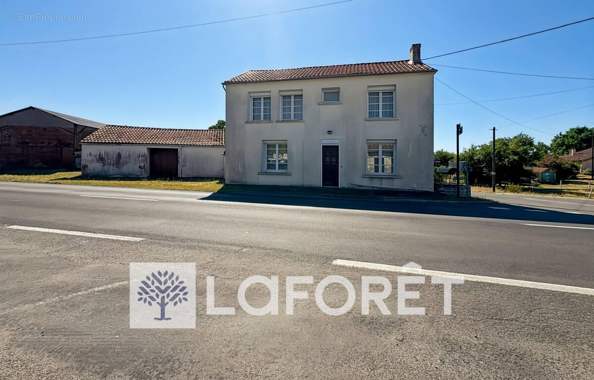 Maison à GEMOZAC