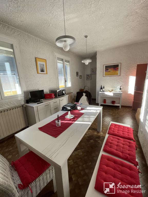 Commerce à VILLENEUVE-LOUBET