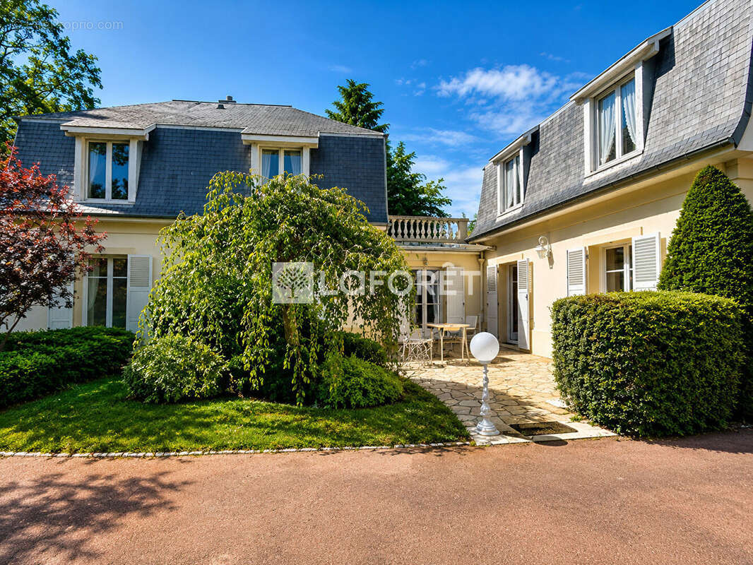 Maison à LE VESINET