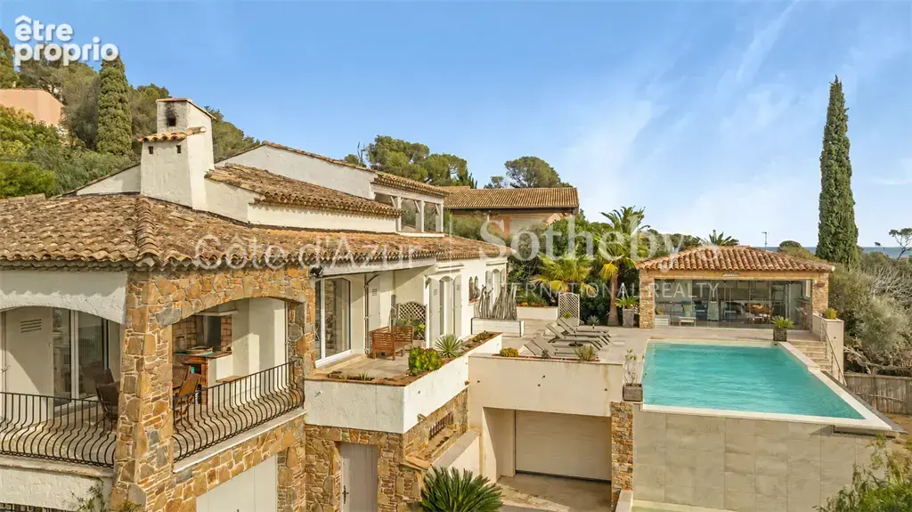 Les Issambres, villa de prestige vue mer, 6 chambres, piscines, à pied des plages - photo 2