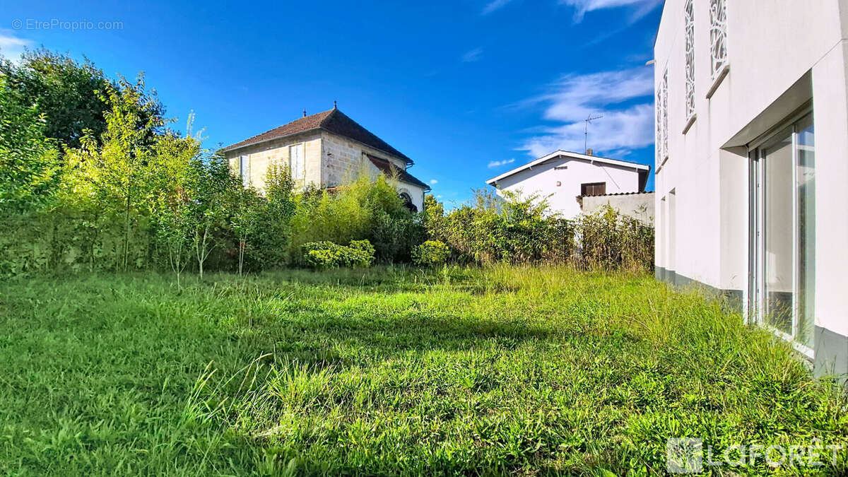Appartement à PESSAC