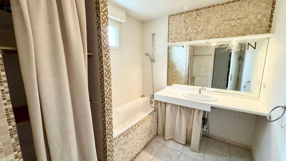 Appartement à AIX-EN-PROVENCE