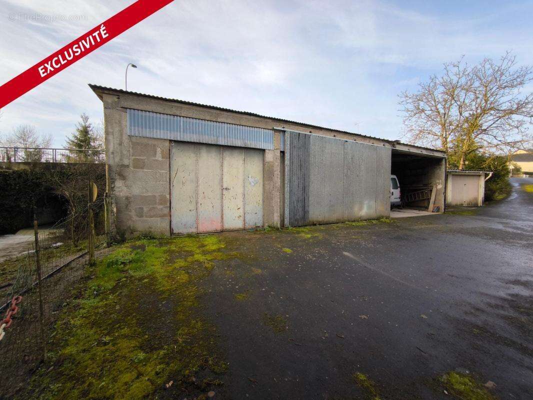 Maison à CHAZE-HENRY