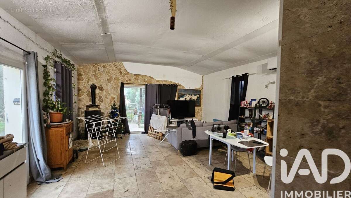 Photo 2 - Maison à UZES