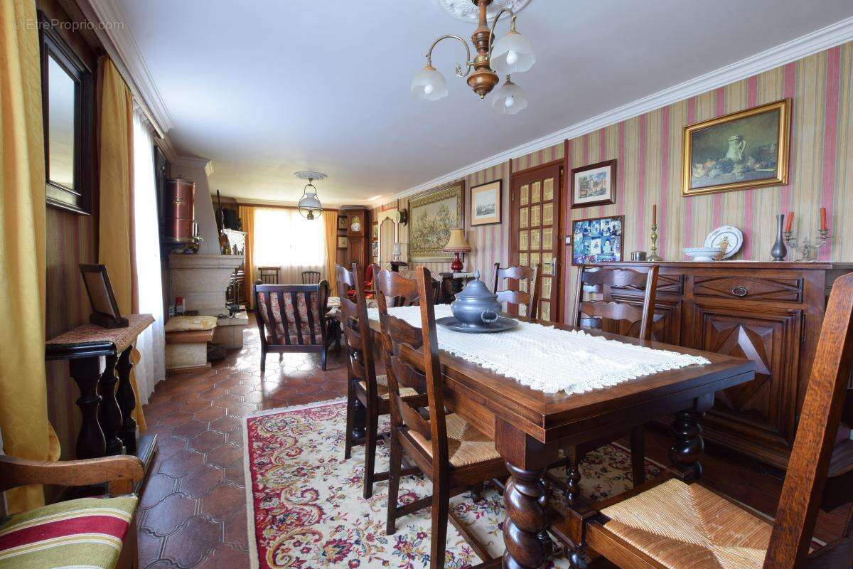 Maison à DOMPIERRE-SUR-MER