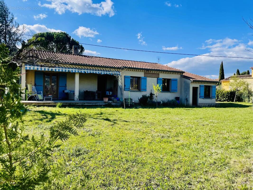Maison à MIRABEL-AUX-BARONNIES