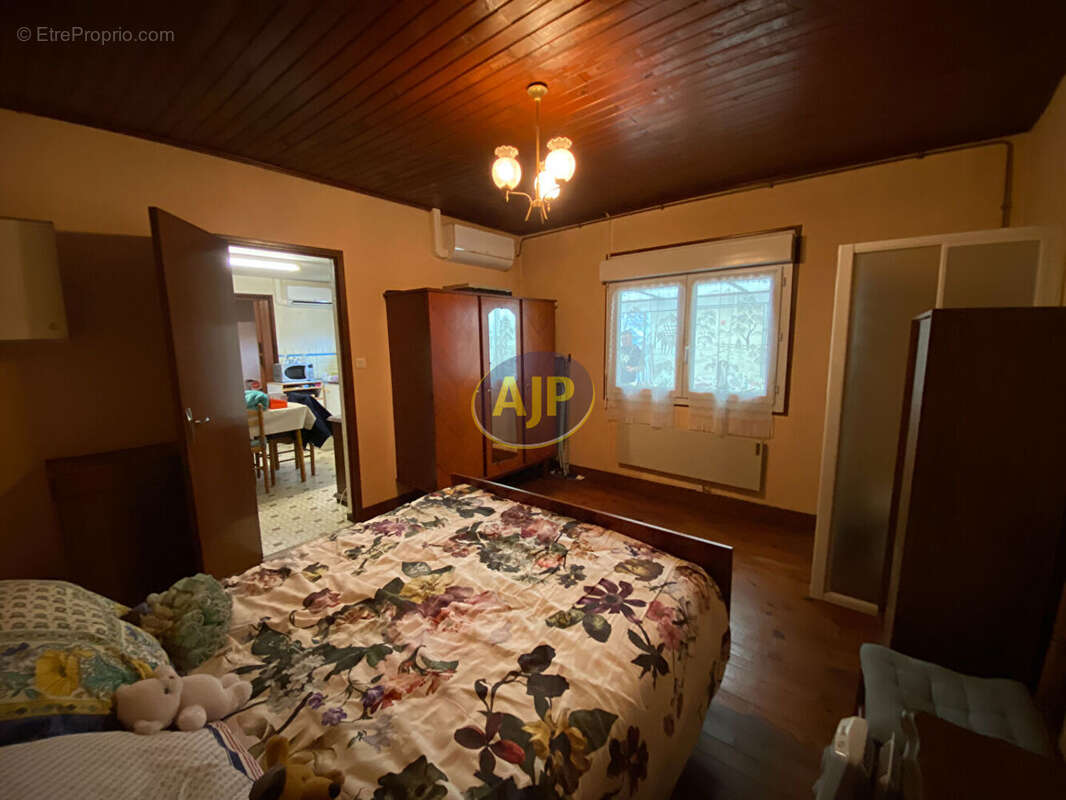 Maison à VENDAYS-MONTALIVET