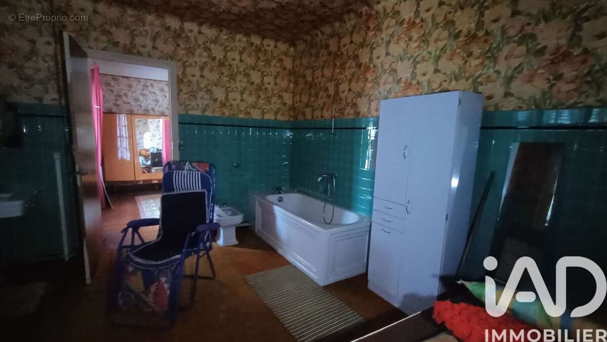 Maison 400 m² à Bessines-Sur-Gartempe  - photo 6