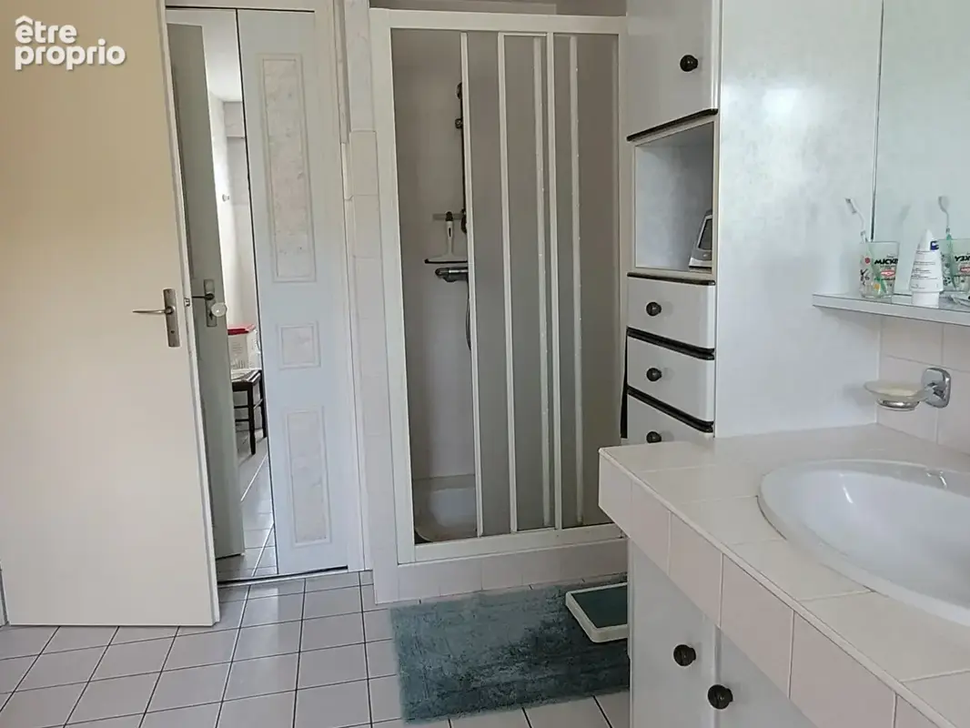 A vendre Bignan, maison 139m², 5 chambres, terrain d'environ 4365m² - photo 8