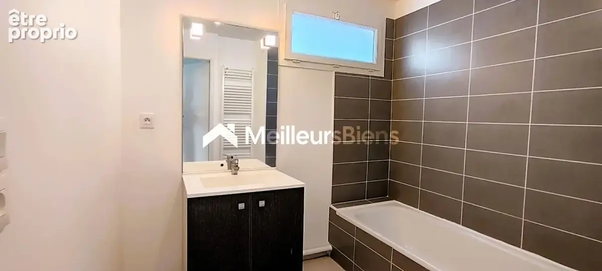 Toulouse Barrière de Paris : Grand T3  avec 2 chambres, terrasse et parking - photo 2