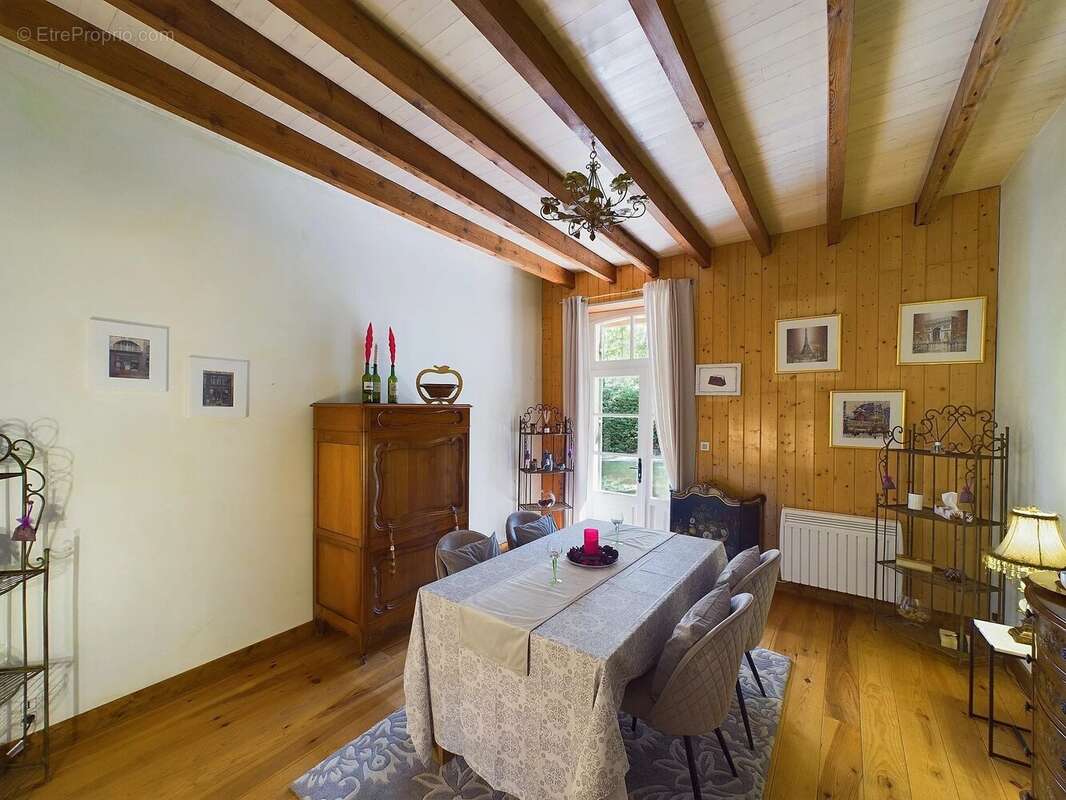 Grande maison familiale dans un endroit paisible - photo 9